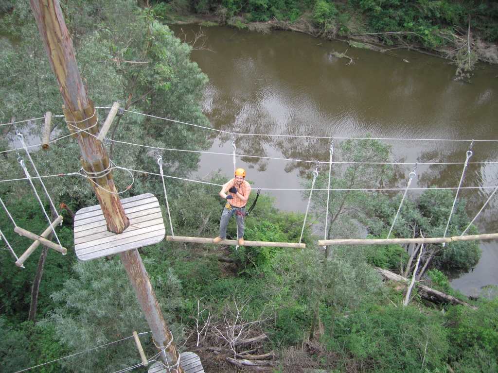 Toby Rosenkranz on a rope bridge (Photo Carola Benzing)